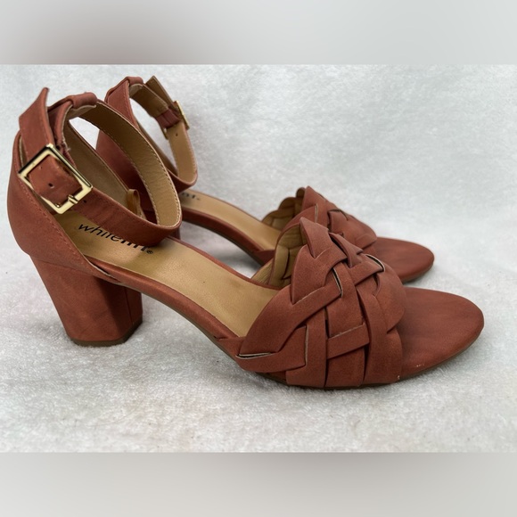 White mt. Brick colored ankle strap heels - Picture 2 of 6